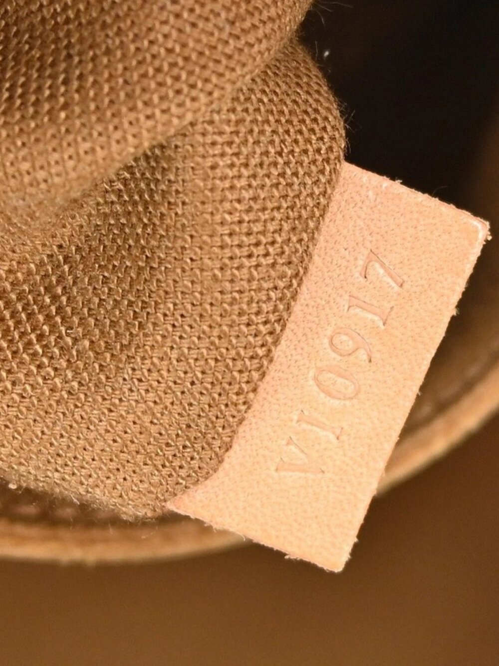 LOUIS VUITTON ALMA HANDBAG MONOGRAM - Picture 13 of 14